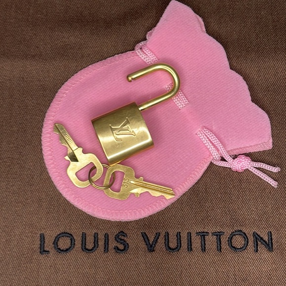 Authentic Louis Vuitton Lock and Key - Picture 4 of 4